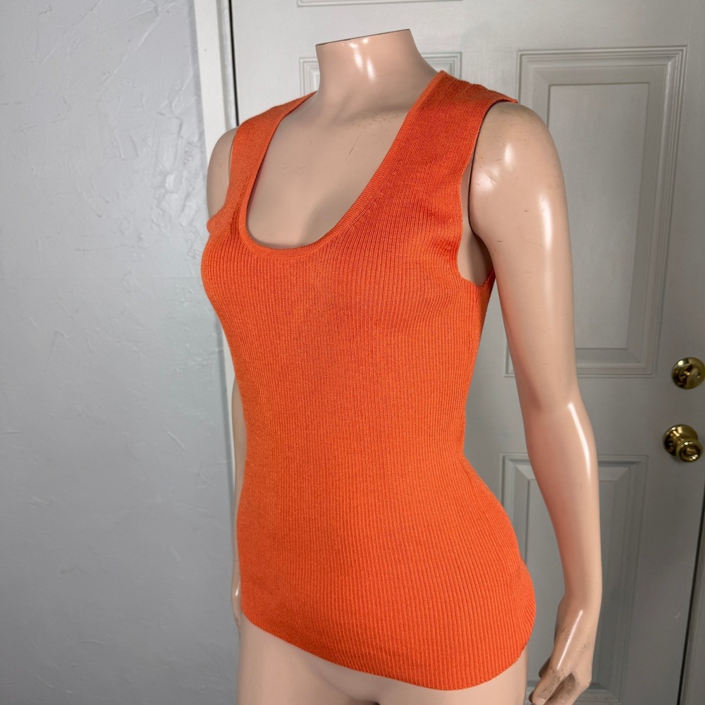 St John Women's Top S Sleeveless Sweater Shirt Tank Blouse Top Knit Scoop W3-19 - Picture 2 of 6
